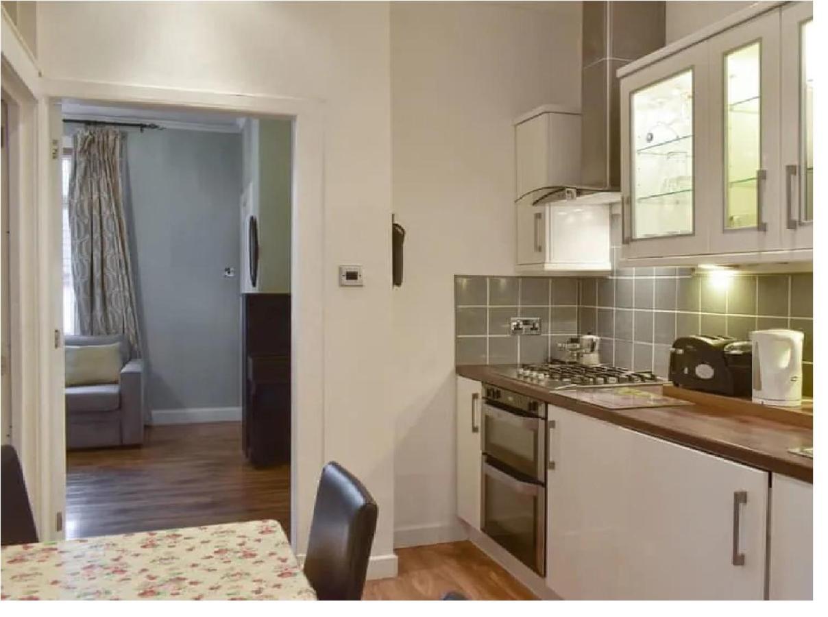 Apartament 1 Bed In The Outskirts Of Edinburgh, Free Wifi & Street Parking, Self-Catering Broxburn Zewnętrze zdjęcie