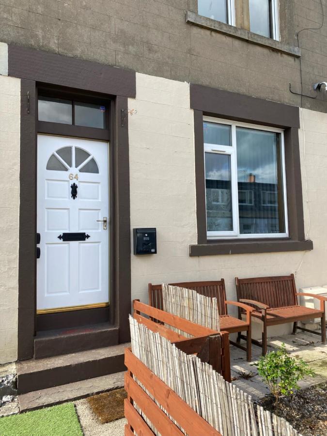 Apartament 1 Bed In The Outskirts Of Edinburgh, Free Wifi & Street Parking, Self-Catering Broxburn Zewnętrze zdjęcie